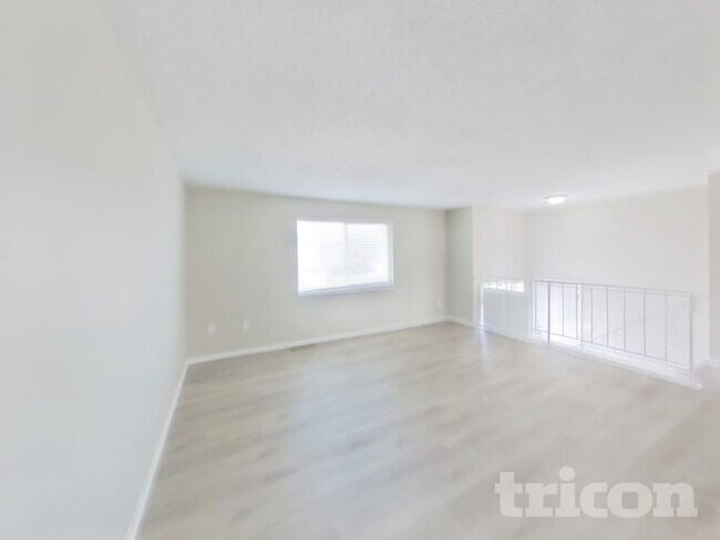 Foto del edificio - 1720 Monterey Way