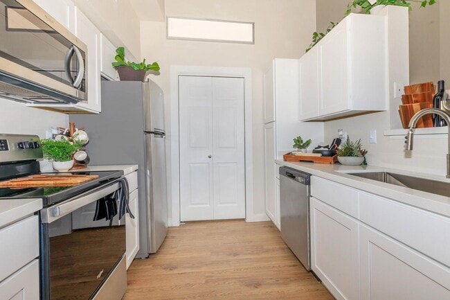 Interior Photo - Town Park Townhomes