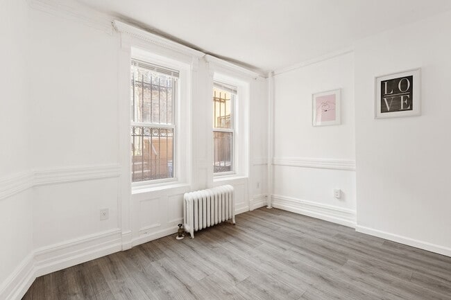 Building Photo - 207 W 136th St