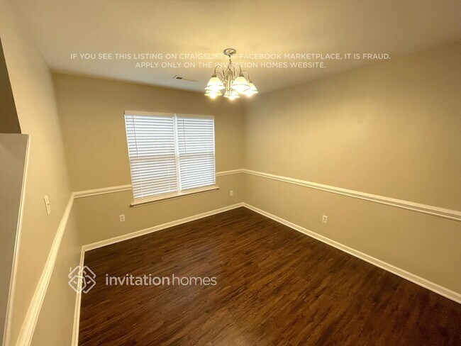 Foto del edificio - 1134 Delander Ln