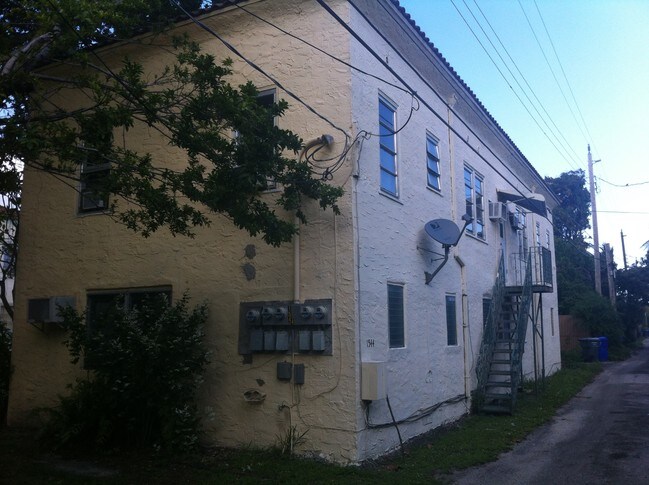 Foto del edificio - 1544 Jefferson St