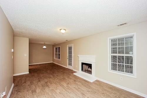 Foto del edificio - 220 Brookwood Cove