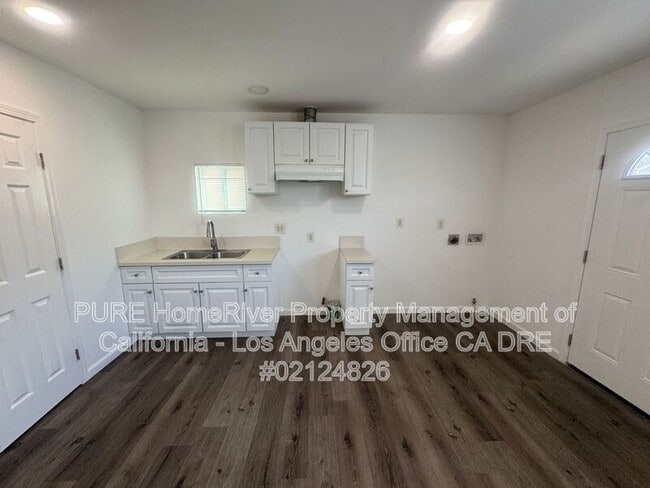 Photo - 10977 1/2 Pope Avenue House