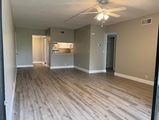 Living Room looking towards kitchen - 1733 Courtyard Way