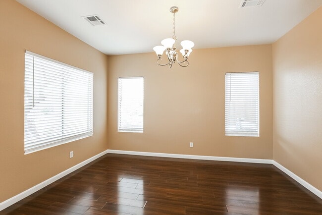 Foto del edificio - 5523 Amy Lynn St