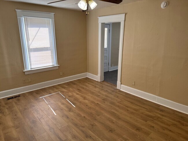 Foto del edificio - Great 2 Bedroom 1 Bathroom House $750!