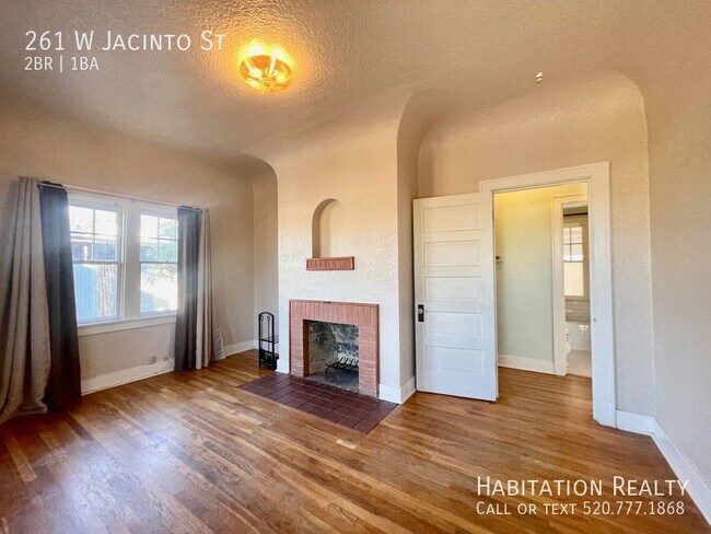 Building Photo - Historic 2Bed/1Bath Home with a Workshop i...