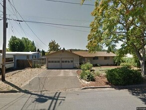 Building Photo - 1496 NW Almira St