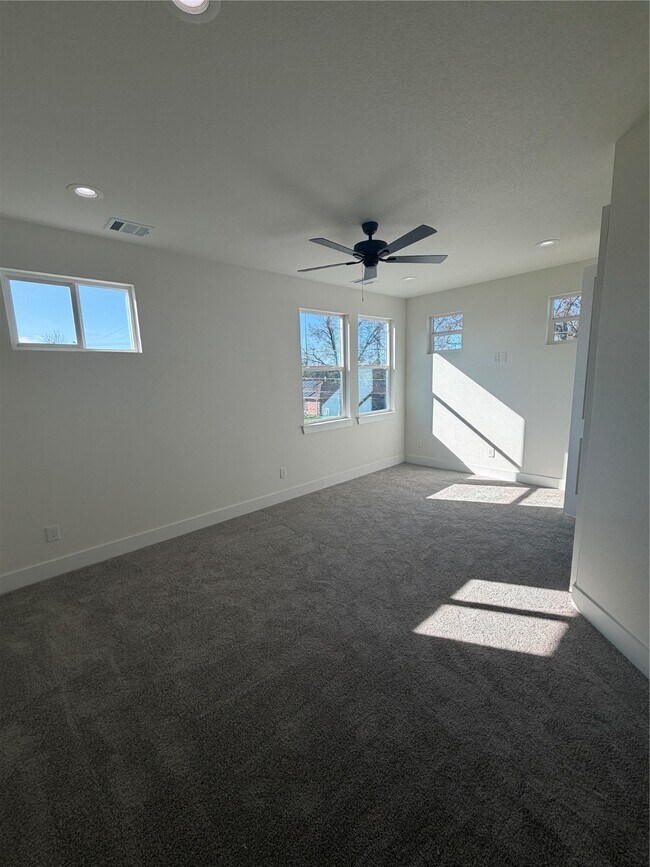 Building Photo - 6808 Ralston St