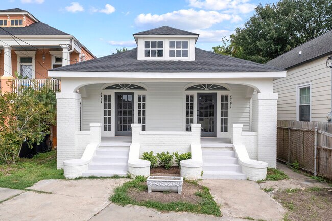 Building Photo - 2929 Saint Philip St
