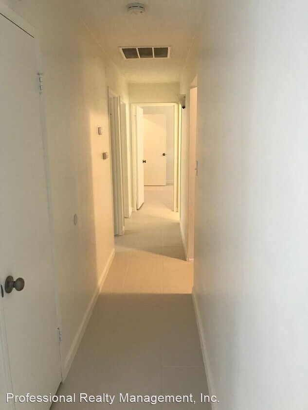 Building Photo - 3 br, 1 bath House - 3312 CARDAMON DR.