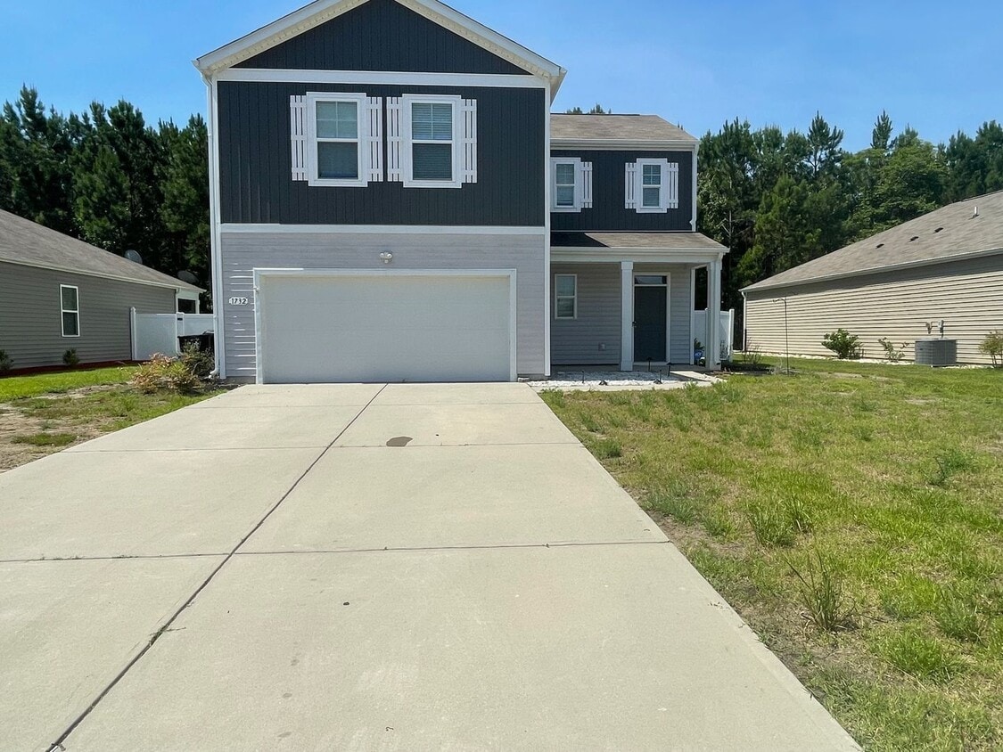 4 BR 2.5 BA in Harmony - 4 BR 2.5 BA in Harmony