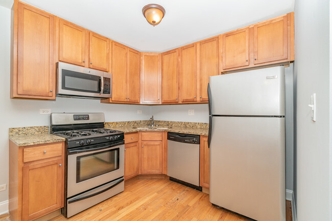 Foto del edificio - 7334 N Winchester Ave
