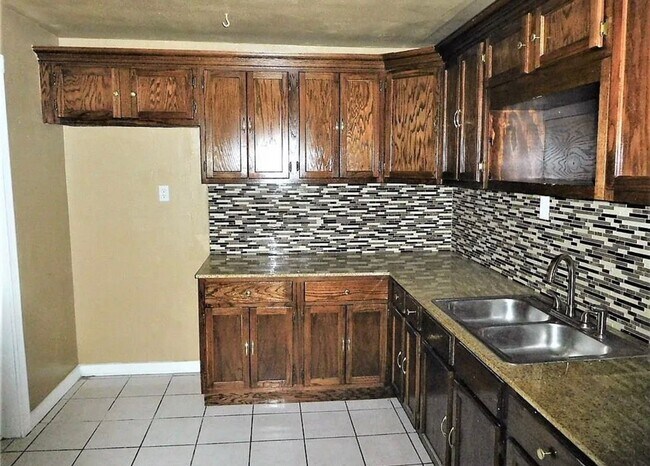Foto del edificio - Charming 2-Bedroom Home on 4 Acres