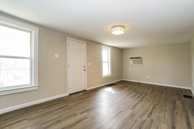 Foto del edificio - 833 Clarendon Ave