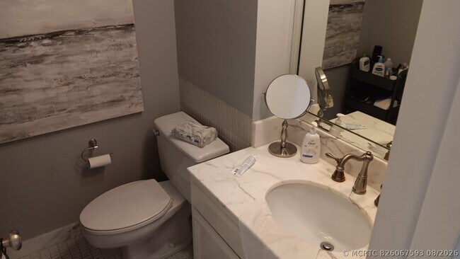 Foto del edificio - 3750 Galt Ocean Dr