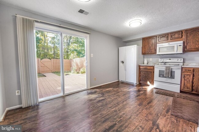 Building Photo - 4711 Hersand Ct