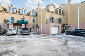 Building Photo - 1432 Outlook Ave