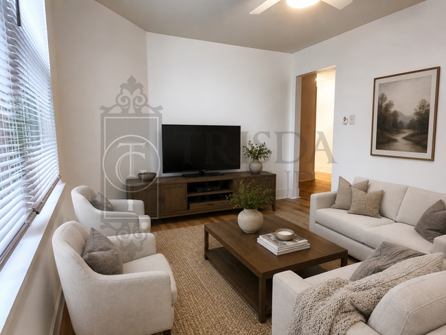 Foto del edificio - 1538 Fallowfield Ave