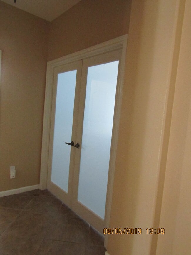 Foto del edificio - Beautiful Traditions Single Story Home is Centrally Located Near Shopping/101 Frwy