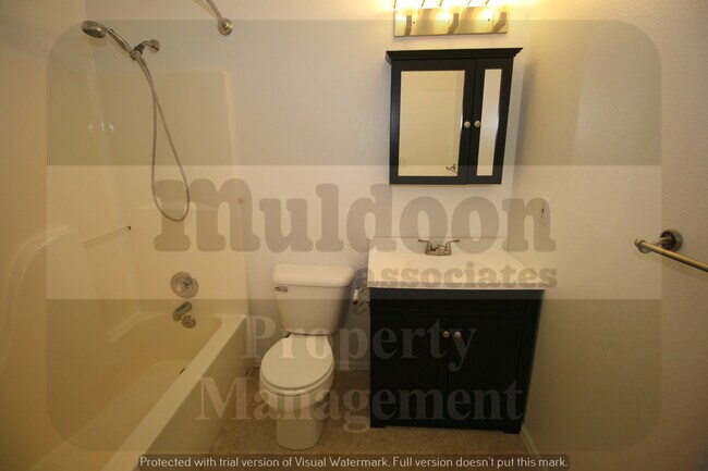 Foto del edificio - Beautiful Pet Friendly Pueblo West Home