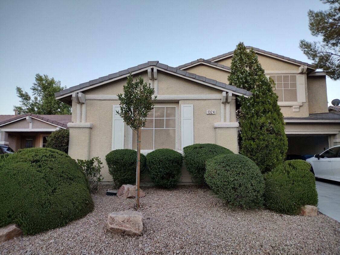 Primary Photo - 1324 Tempo St