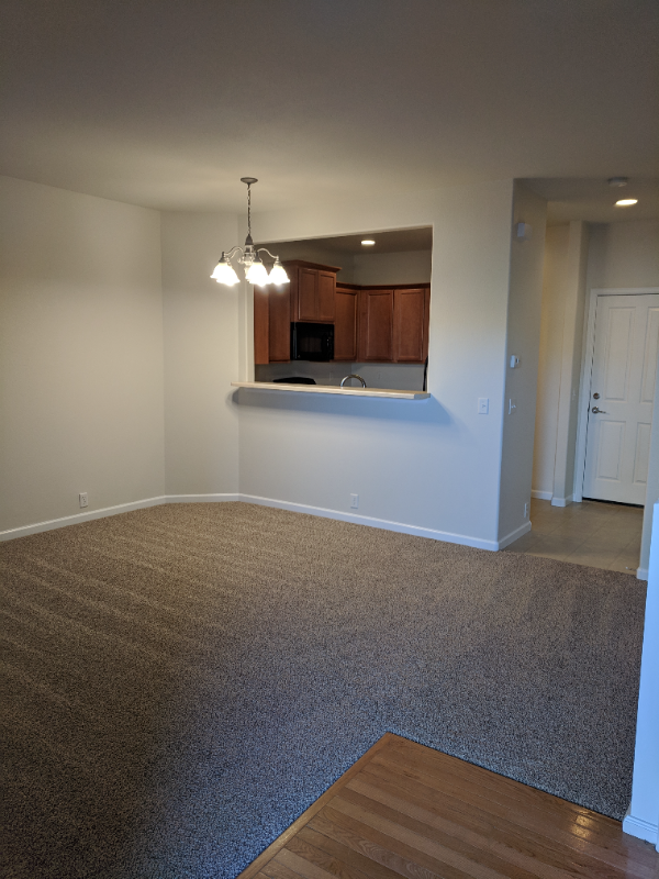 Building Photo - 721 Vista Verde Heights