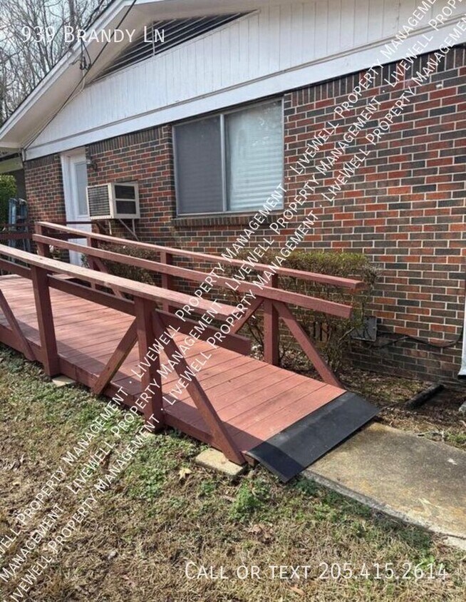 Building Photo - 939 Brandy Ln