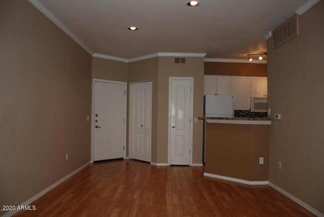 Building Photo - 1701 E Colter St