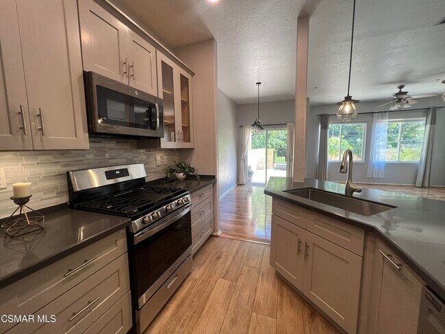 Foto del edificio - 1368 Ashton Park Ln