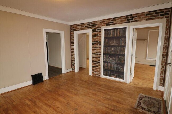 Foto del edificio - 637 Broad St