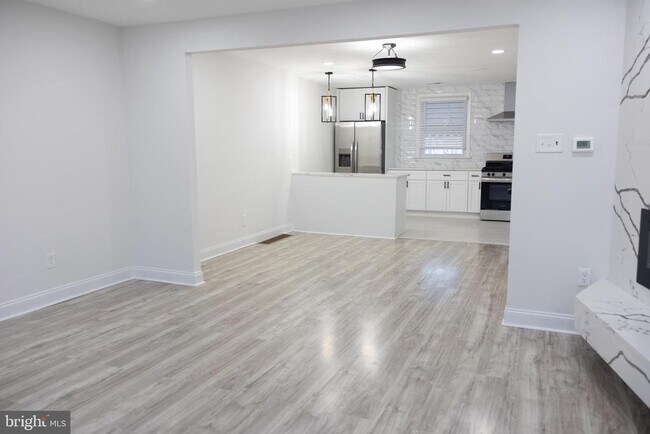 Foto del edificio - 3286 Cromwell Rd