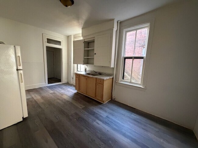 Foto del edificio - 347 E King St