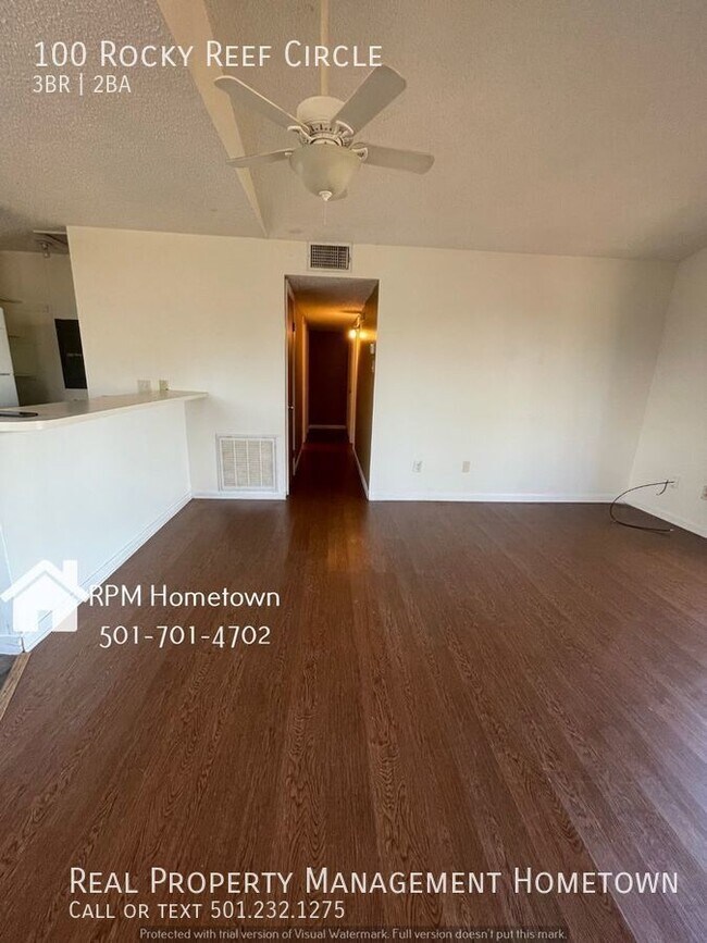 Building Photo - COMFORTABLE AND CONVENIENT DUPLEX