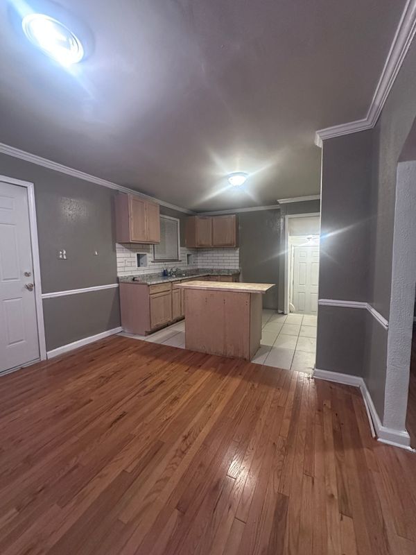 Foto del edificio - 18436 Lindsay St