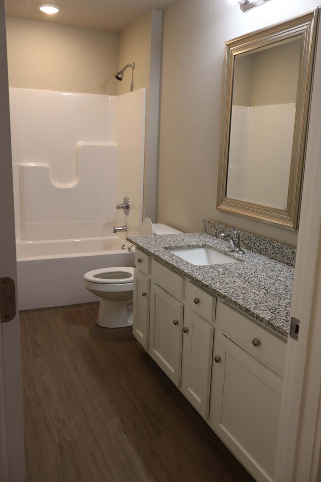 Foto del edificio - 1328 Seals St