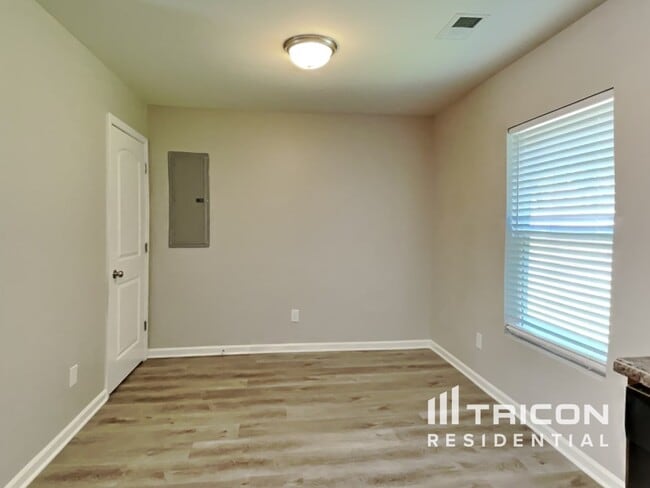 Building Photo - 171 Tybo Dr