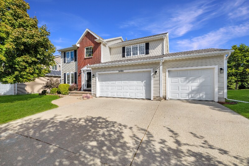 2591 NW 158th St, Clive, IA 50325 House Rental in Clive, IA