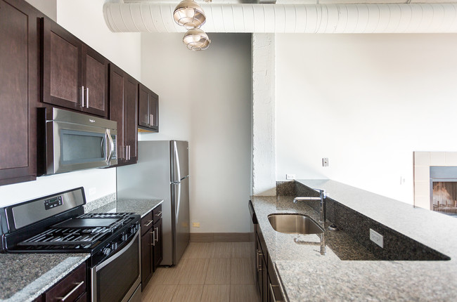 Cocina - Sheffield Lofts - 3110 N Sheffield Ave