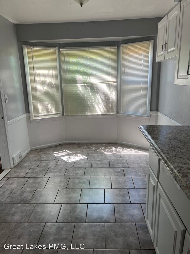 Foto del edificio - 3 br, 1 bath House - 18940 Runyon