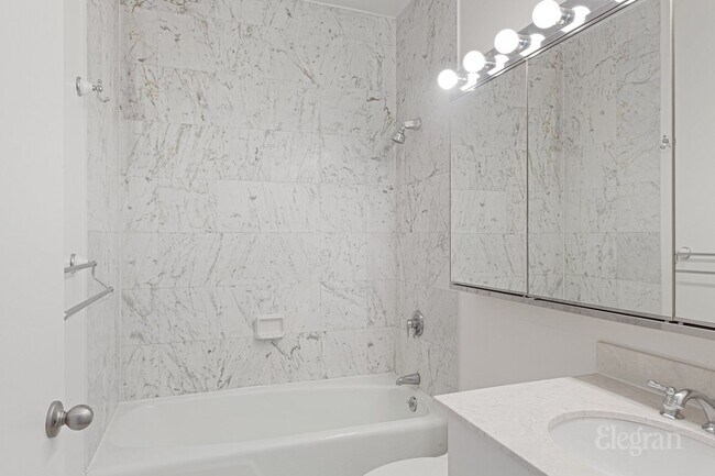 Foto del edificio - 101 W 79th St