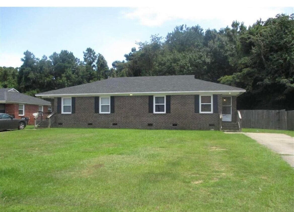 3116 Plantation Dr, Florence, SC 29505 Townhome Rentals in Florence