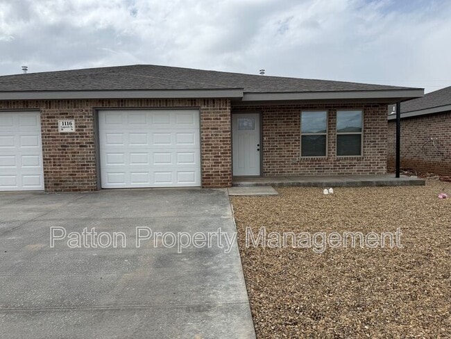 Building Photo - 1122 Caprock St