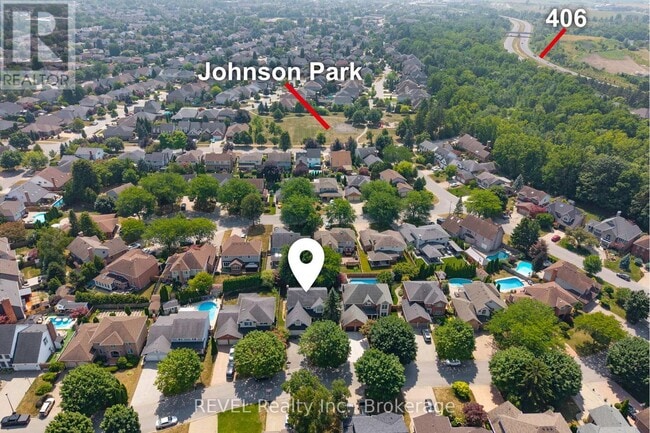 Building Photo - 12 Arbour Glen Dr