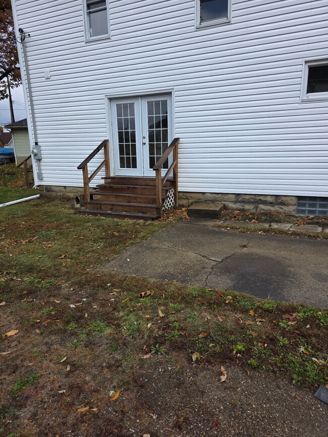 Building Photo - 409 S 3rd St