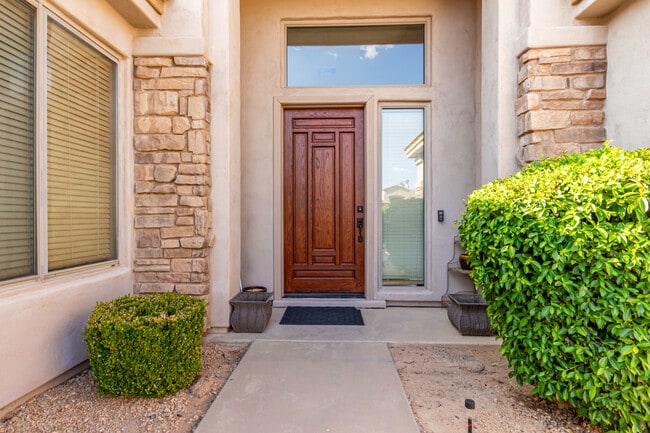 Photo - 1702 W Lynx Way House