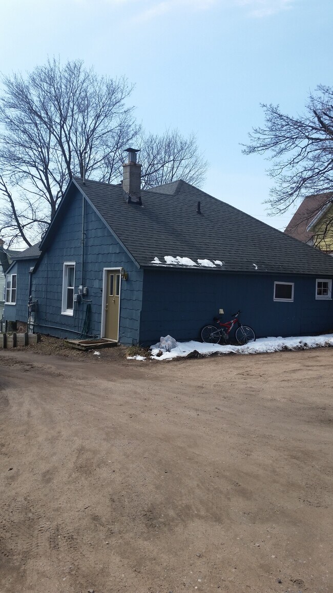 Trasero - 212 West Bluff Street