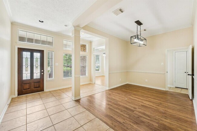 Building Photo - 1309 Bayport Ln