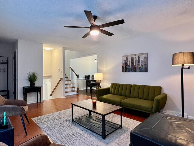 Foto del edificio - 730 Pineborough Rd