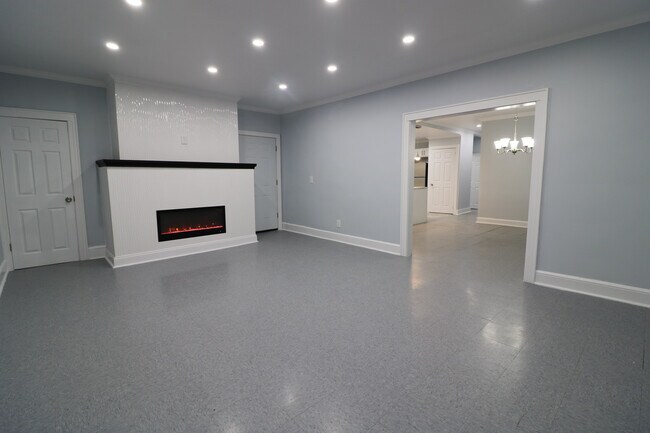 Building Photo - 255 Nuber Ave